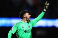 MANCHESTER, ENGLAND - MAY 16: Ben Foster of West Bromwich Albion in action during the Premier League match between Manchester City and West Bromwich Albion at Etihad Stadium on May 16, 2017 in Manchester, England. (Photo by Clive Mason/Getty Images)