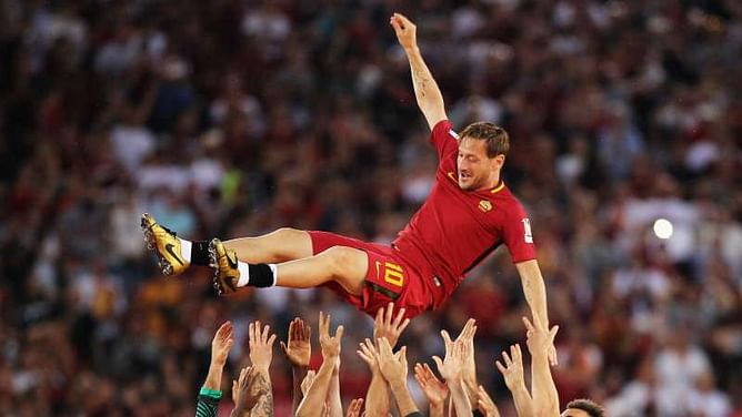 Messi hails 'incredible' Totti