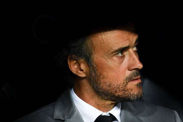 MADRID, SPAIN - APRIL 23: Head coach Luis Enrique of FC Barcelona looks on during the La Liga match between Real Madrid CF and FC Barcelona at the Santiago Bernabeu stadium on April 23, 2017 in Madrid, Spain. (Photo by David Ramos/Getty Images)
