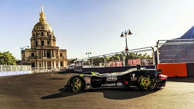 Roborace's driverless car completes first public lap