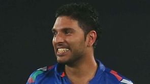 Delhi stun Sunrisers despite Yuvraj fireworks