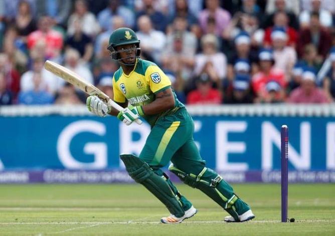 South Africa fight back to level T20 series with England