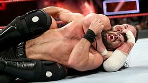 WWE News: Reddit user exposes a flaw in Samoa Joe's Coquina Clutch