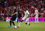 ST LOUIS, MO - AUGUST 01: Da Silva Gerson #30 of AS Roma handles the ball against Liverpool FC during a friendly match at Busch Stadium on August 1, 2016 in St Louis, Missouri. AC Roma won 2-1. (Photo by Jeff Curry/Getty Images)