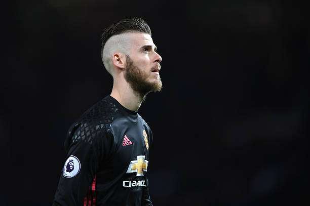 MANCHESTER, ENGLAND - APRIL 04: David De ea of Manchester United looks on during the Premier League match between Manchester United and Everton at Old Trafford on April 4, 2017 in Manchester, England.  (Photo by Shaun Botterill/Getty Images)