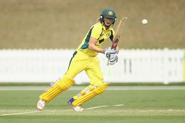 COFFS HARBOUR, AUSTRALIA - NOVEMBER 27: Ellyse Perry of Australia bats during the women's One Day International match between the Australian Southern Stars and South Africa on November 27, 2016 in Coffs Harbour, Australia. (Photo by Mark Kolbe/Getty Images)
