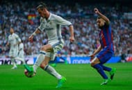 MADRID, SPAIN - APRIL 23: Gareth Bale of Real Madrid is chased by Jordi Alba of Barcelona during the La Liga match between Real Madrid CF and FC Barcelona at Estadio Bernabeu on April 23, 2017 in Madrid, Spain. (Photo by Gonzalo Arroyo Moreno/Getty Images)
