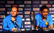 JOHANNESBURG, SOUTH AFRICA - SEPTEMBER 19: Gary Kirsten and Indian cricket captain Mahendra Singh Dhoni during the ICC Champions Trophy press conference on September 19 in Johannesburg, South Africa. (Photo by Wessel Oosthuizen/Gallo Images/Getty Images)