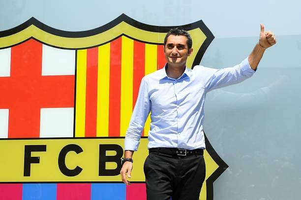BARCELONA, SPAIN - MAY 31:  New FC Barcelona head coach Ernesto Valverde poses for the media outside the FC Barcelona headquarters at Camp Nou on May 31, 2017 in Barcelona, Spain.  (Photo by David Ramos/Getty Images)