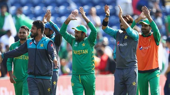 Sarfraz hails Pakistan bowling display