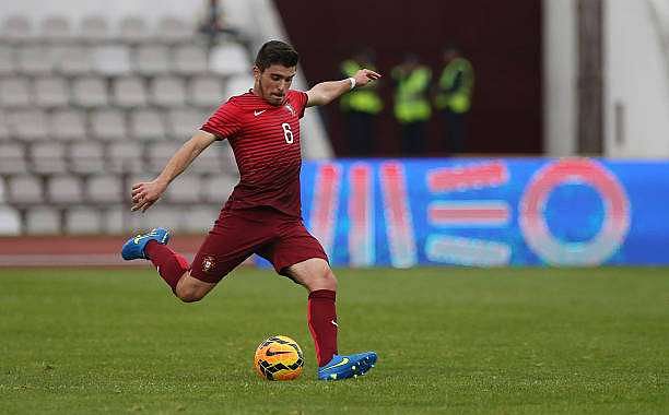 MARINHA GRANDE, PORTUGAL - MARCH 26:  Portugal&#039;s midfielder Ruben Neves in action during the U21 International Friendly between Portugal and Denmark on March 26, 2015 in Marinha Grande, Portugal.  (Photo by Gulater Fatia/Getty Images)
