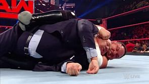 WWE News: Trainers help Paul Heyman back after Samoa Joe's vicious attack
