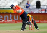 CAPE TOWN, SOUTH AFRICA - FEBRUARY 19: Sarah Taylor of England during the 2nd T20 International match between South African Women and England Women at PPC Newlands on February 19, 2016 in Cape Town, South Africa. (Photo by Ashley Vlotman/Gallo Images/Getty Images)