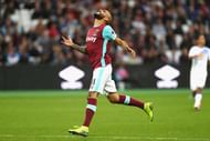 LONDON, ENGLAND - OCTOBER 22: Simone Zaza of West Ham United reacts during the Premier League match between West Ham United and Sunderland at Olympic Stadium on October 22, 2016 in London, England. (Photo by Clive Rose/Getty Images)