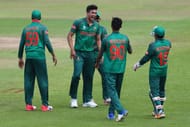 CARDIFF, WALES - JUNE 09: Taskin Ahmed (2L) of Bangladesh celebrates taking the wicket of Ross Taylor of New Zealand during the ICC Champions Trophy match between New Zealand and Bangladesh at the SWALEC Stadium on June 9, 2017 in Cardiff, Wales. (Photo by Michael Steele/Getty Images)