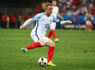 NICE, FRANCE - JUNE 27: Wayne Rooney of England in action during the UEFA EURO 2016 round of 16 match between England and Iceland at Allianz Riviera Stadium on June 27, 2016 in Nice, France. (Photo by Alex Livesey/Getty Images)