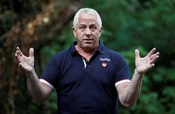 Cycling: Surrender the yellow jersey, LeMond advises Team Sky