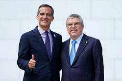 Los Angeles mayor welcomes plan for double hosting award