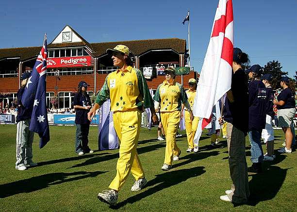 TAUNTON, UNITED KINGDOM - SEPTEMBER 2:  Belinda Clark of Australia leads her team onto the field before the start of the Women&#039;s Twenty20 match between England Ladies and Australia Ladies at Somerset CCC on September 2, 2005 in Taunton, England.  (Photo by Richard Heathcote/Getty Images)