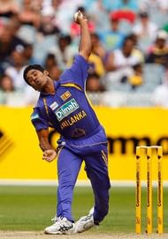 MELBOURNE, AUSTRALIA - FEBRUARY 22: Chaminda Vaas of Sri Lanka bowls during the Commonwealth Series One Day International match between Australia and Sri Lanka at the Melbourne Cricket Ground on February 22, 2008 in Melbourne, Australia. (Photo by Lucas Dawson/Getty Images)
