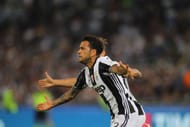 ROME, ITALY - MAY 17: Dani Alves of Juventus FC celebrates after scoring the opening goal during the TIM Cup Final match between SS Lazio and Juventus FC at Olimpico Stadium on May 17, 2017 in Rome, Italy. (Photo by Paolo Bruno/Getty Images)
