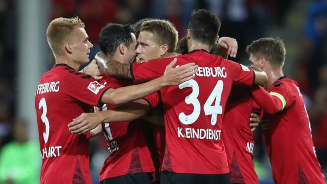 PSV beaten at home as AC Milan, Everton &amp; Freiburg take narrow leads