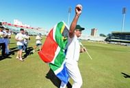 DURBAN, SOUTH AFRICA - DECEMBER 30: Jacques Kallis of South Africa does his lap of honour during day 5 of the 2nd Test match between South Africa and India at Sahara Stadium Kingsmead on December 30, 2013 in Durban, South Africa. (Photo by Duif du Toit/Gallo Images/Getty Images)