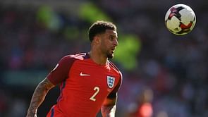 Walker makes record-breaking switch to Manchester City