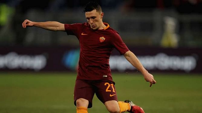 Roma's Mario Rui seals Napoli loan