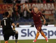 ROME, ITALY - MAY 14: Radja Nainggolan of AS Roma celebrates after scoring the team's third goal during the Serie A match between AS Roma and Juventus FC at Stadio Olimpico on May 14, 2017 in Rome, Italy. (Photo by Paolo Bruno/Getty Images )