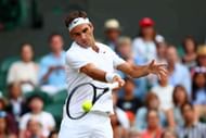 LONDON, ENGLAND - JULY 08: Roger Federer of Switzerland plays a forehand during the Gentlemen's Singles third round match against Mischa Zverev of Germany on day six of the Wimbledon Lawn Tennis Championships at the All England Lawn Tennis and Croquet Club on July 8, 2017 in London, England. (Photo by Clive Brunskill/Getty Images)