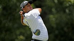 Munoz surges into Greenbrier Classic lead