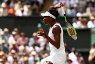 LONDON, ENGLAND - JULY 10: Venus Williams of The United States plays a forehand during the Ladies Singles fourth round match against Ana Konjuh of Croatia on day seven of the Wimbledon Lawn Tennis Championships at the All England Lawn Tennis and Croquet Club on July 10, 2017 in London, England. (Photo by Julian Finney/Getty Images)