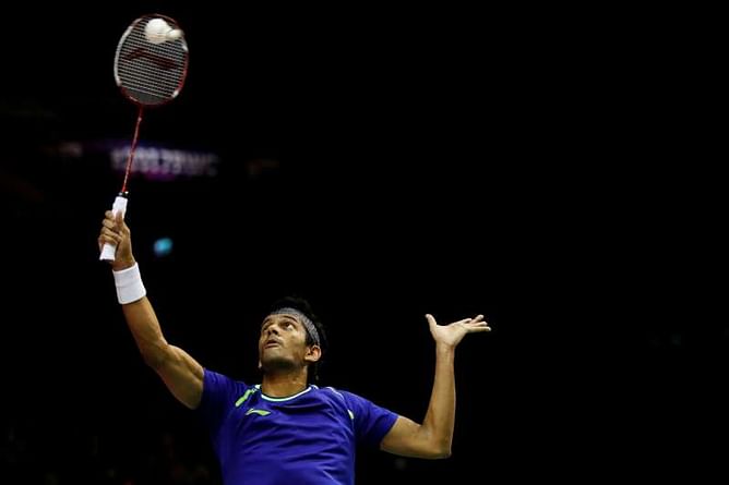 Champions Chen and Marin move into quarter-finals