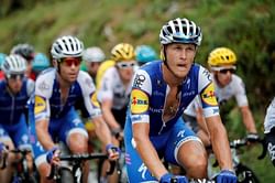 Trentin sprints to stage victory as Froome maintains Vuelta lead