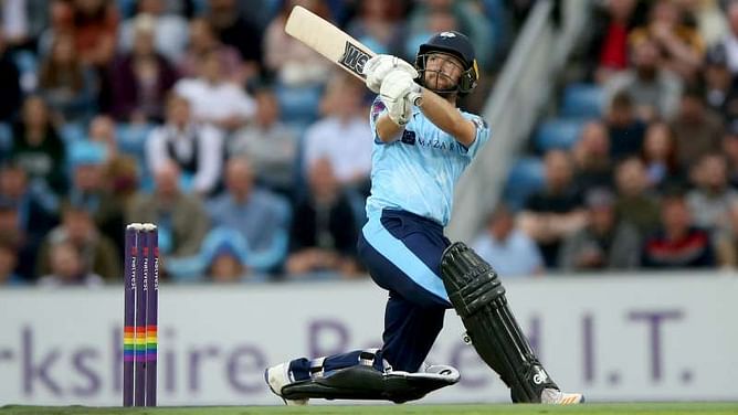 Lyth thumps 161 as Yorkshire plunder 260 in T20