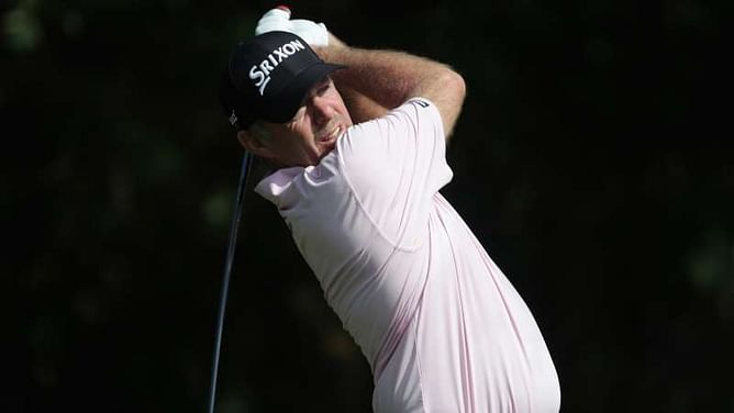WATCH: Pampling hits awful, rushed tee shot at US PGA