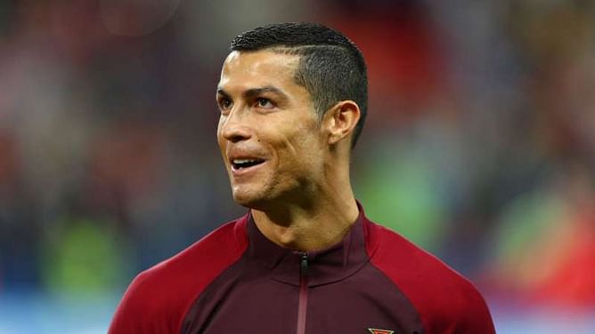 Ronaldo chasing Puskas after beating Pele goals record