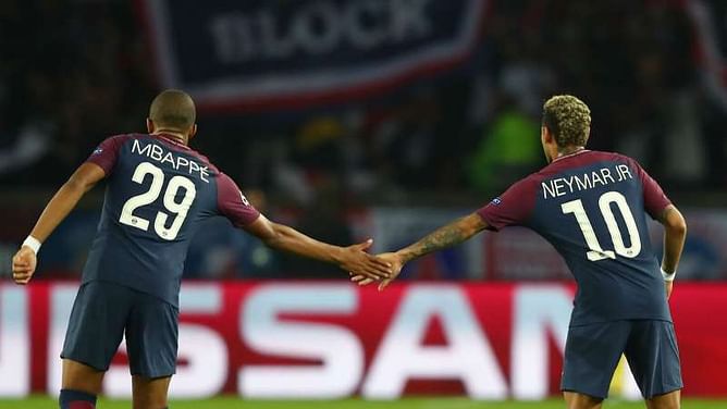 Neymar backs Mbappe in battle for Ballon d'Or
