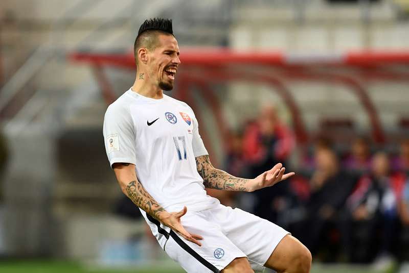 Soccer Hamsik Eyes Maradona S Record As Napoli Visit Roma