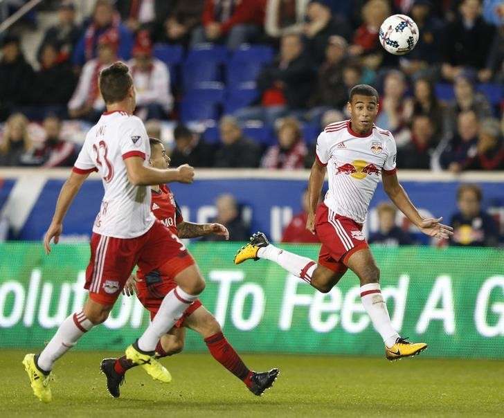 Soccer Giovinco on target as Toronto win first leg