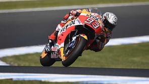 Marquez grabs pole as Dovizioso struggles at Phillip Island