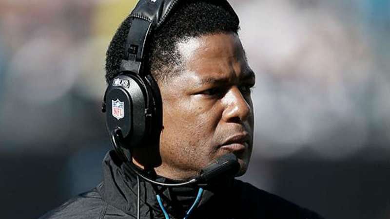 Cardinals hire Panthers DC Steve Wilks as head coach