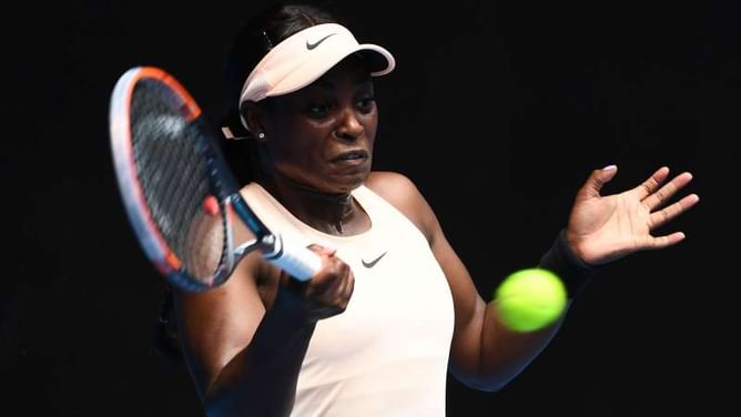 Stephens finally ends winless run, Mladenovic cruises