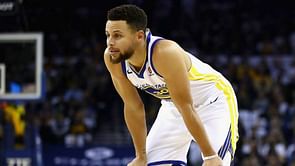 Stephen Curry leaves game after tweaking ankle