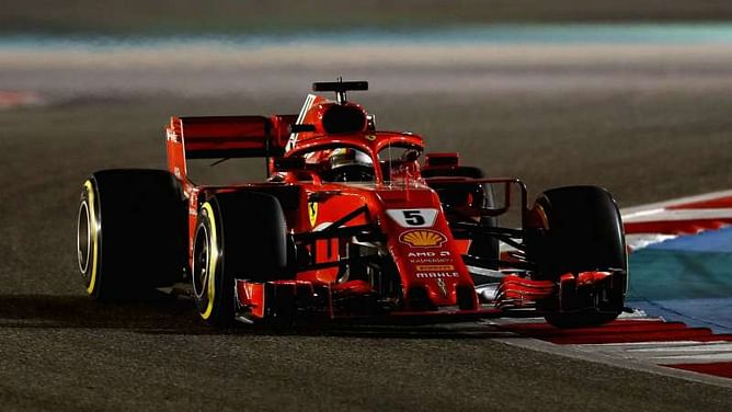 Vettel holds off Bottas to win fascinating Bahrain Grand Prix