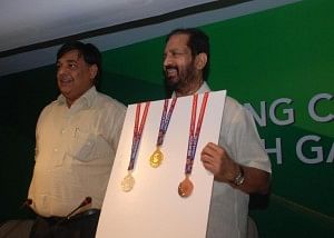 Suresh Kalmadi launches the Commonwealth Games Medals