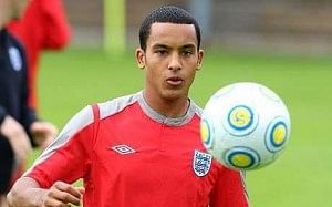 Walcott is putting in the hours to resurrect his England career